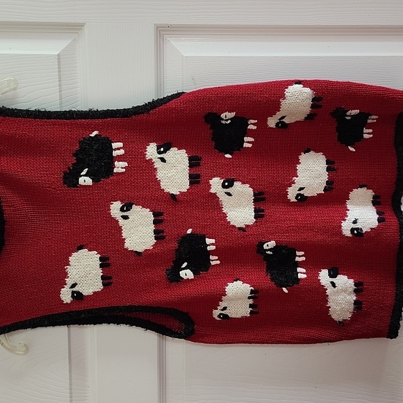 Vintage Black and White Sheep Vest - Picture 2 of 4